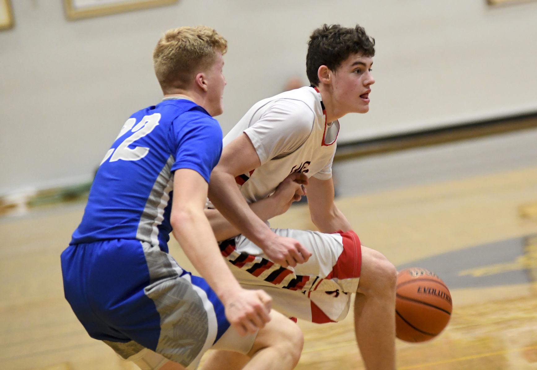 Santiam Christian falls to Blanchet Catholic, places fifth
